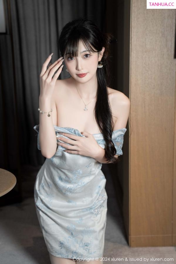 林星阑  [XiuRen]高清写真图 2024.11.22 No.9487 林星阑 旗袍美腿第51张图片
